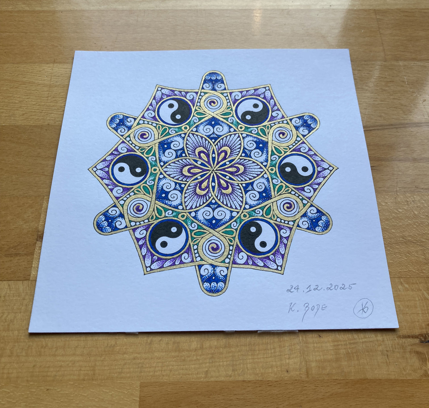 Yin & Yang – Blume des kosmischen Gleichgewichts